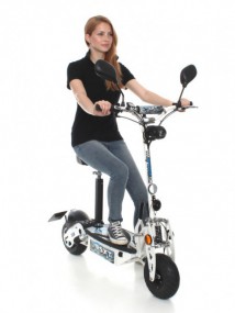 SXT 500 EEC E-Scooter mit Strassenzulassung in weiss SXT 500 EEC E-Scooter mit Strassenzulassung in weiss