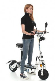 SXT 500 EEC E-Scooter mit Strassenzulassung in weiss SXT 500 EEC E-Scooter mit Strassenzulassung in weiss