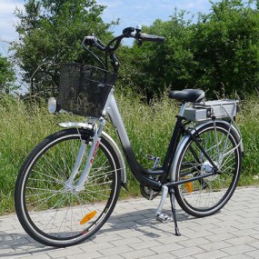 Elektro Fahrrad  E-Bike Aluminium  28 Zoll mit 250 W Lithium Ionen Akku 