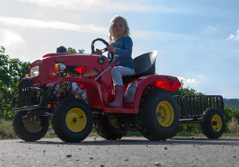 Kindertraktor - Traktor für Kinder 110ccm 4 Takt Motor + Anhänger